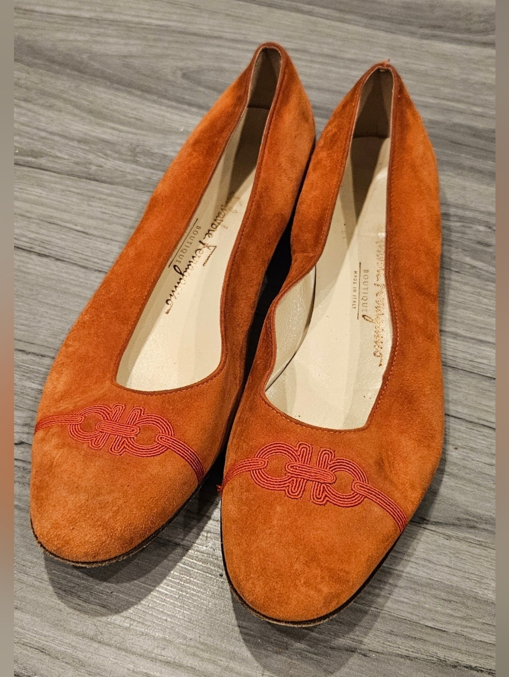 Salvatore Ferragamo Orange Suede Leather Gancini Flats Sz 7.5B Shoes EUC $575